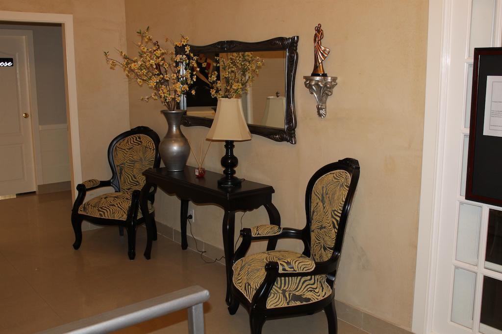Victoria'S Park Hotel Армения Екстериор снимка