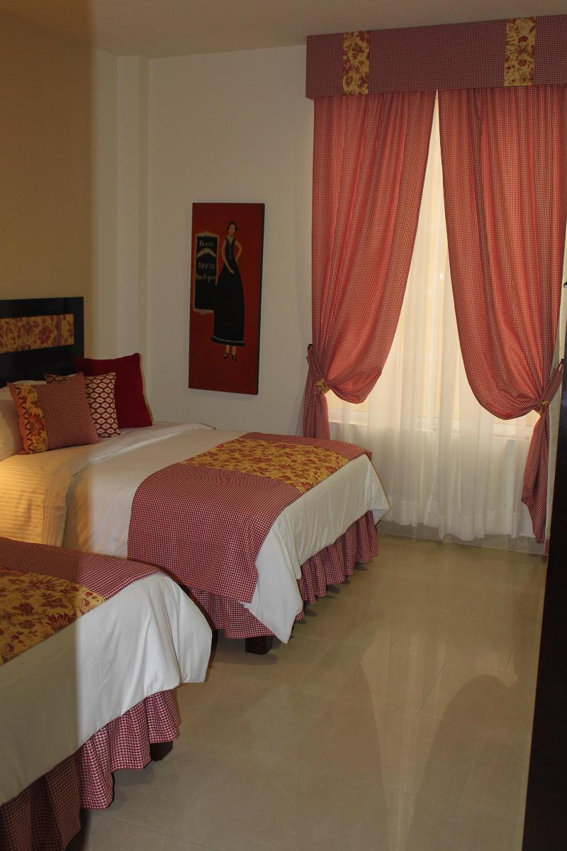 Victoria'S Park Hotel Армения Екстериор снимка