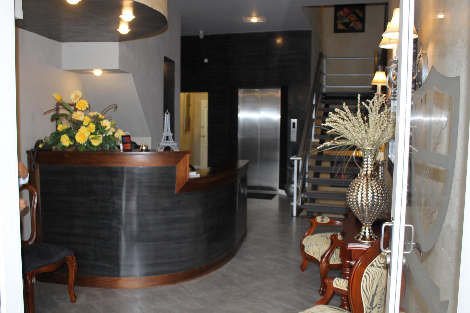 Victoria'S Park Hotel Армения Екстериор снимка