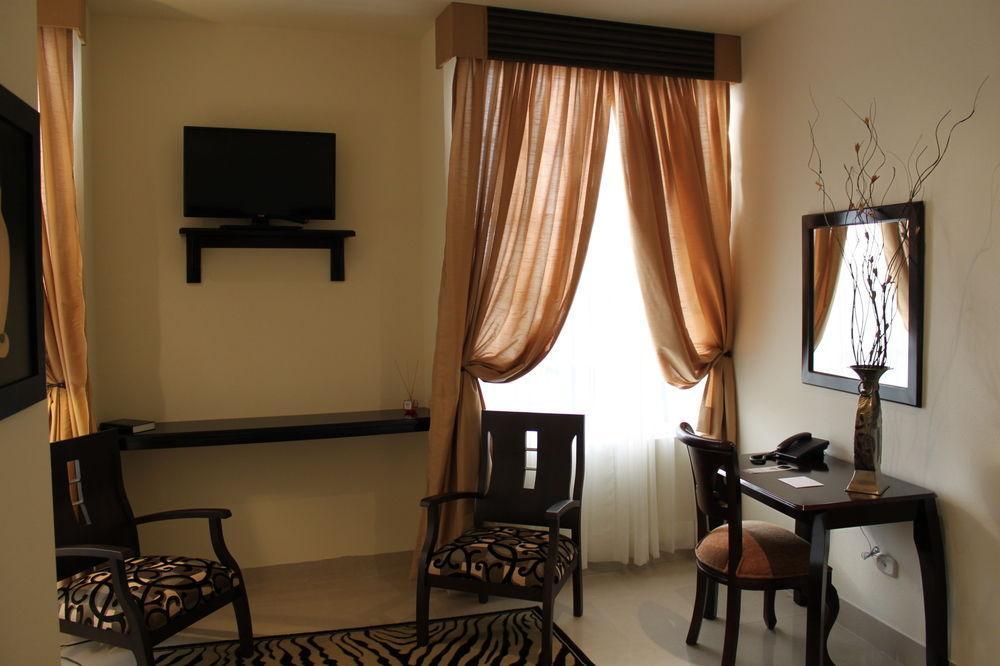 Victoria'S Park Hotel Армения Екстериор снимка