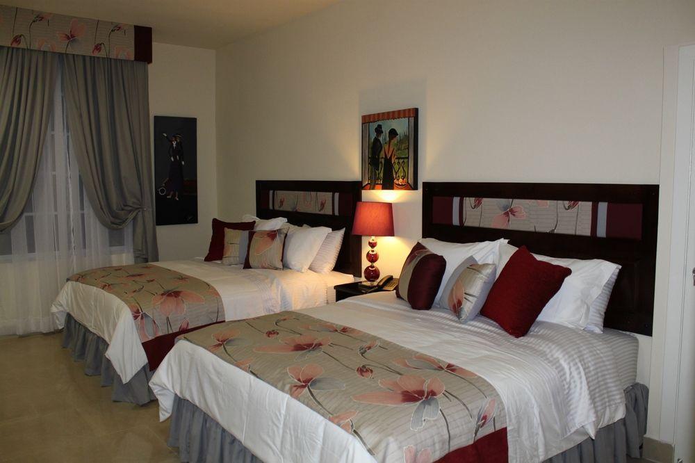 Victoria'S Park Hotel Армения Екстериор снимка