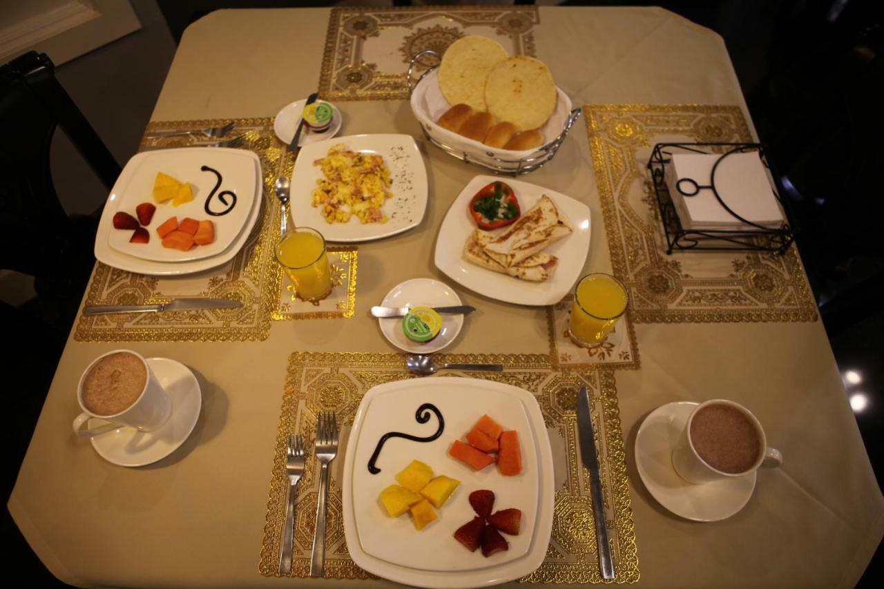Victoria'S Park Hotel Армения Екстериор снимка